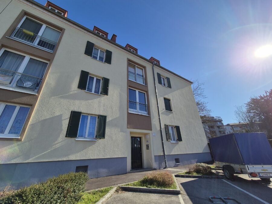 Generalsanierte 3-Raum-Wohnung mit großer Küche im 3. Stock **kein Lift** in ruhiger Lage - Haus 20250319