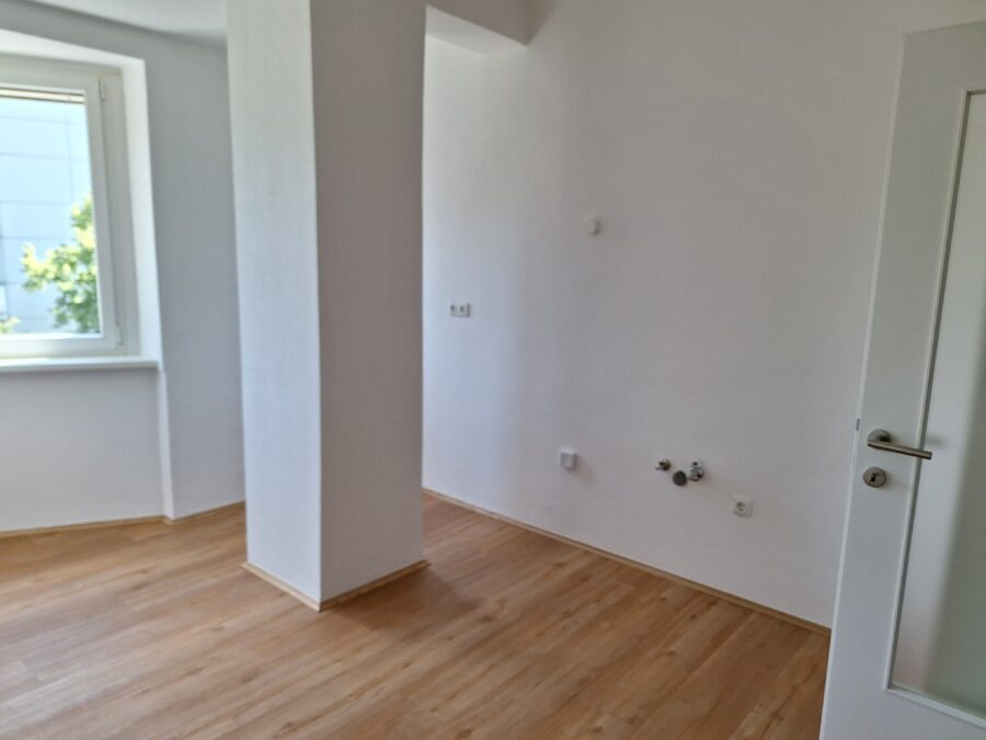 Ideale Singlewohnung in unmittelbarer Nähe des Südbahnhofmarktes im 3 Stock **Lift vorhanden** - 20250513_143429