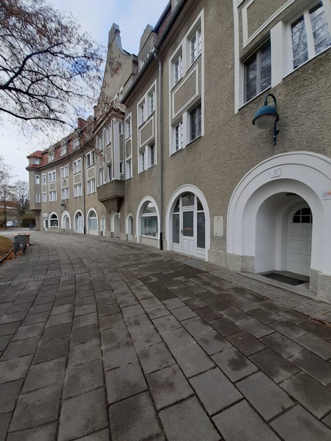 Singlewohnung mit Extrazimmer im 3. Stock **kein Lift** - 20211129_105111