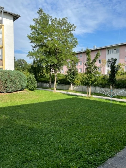 Entzückende 2-Raum-Wohnung im 2. Stock mit großer Loggia und Tiefgaragenabstellplatz - Außenansicht