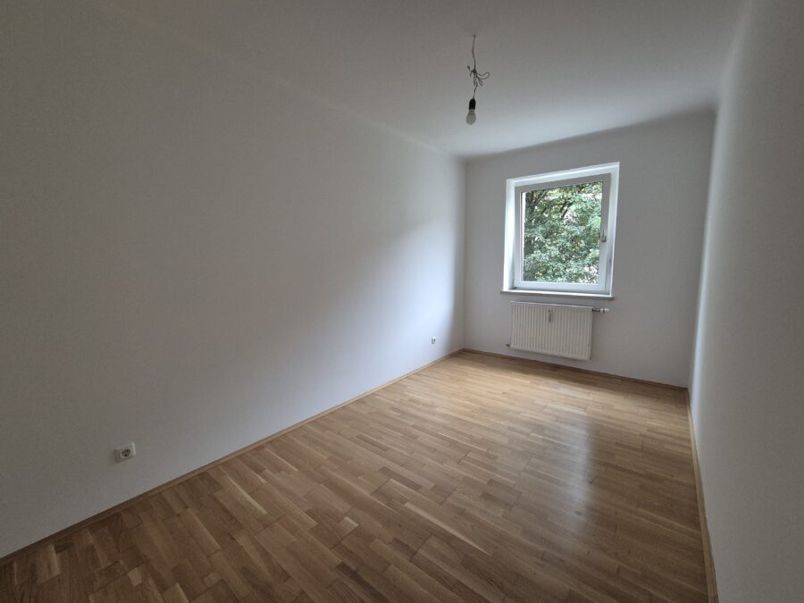 Perfekt aufgeteilte 3-Raum-Wohnung im 1 Stock **Lift vorhanden** - 20250923_Kinderzimmer
