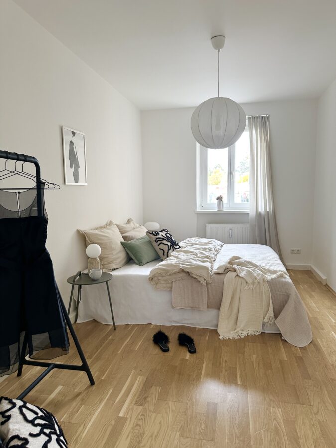 Nette 2 Raum Wohnung im Erdgeschoß mit getrennter Küche ** bei den Bildern handelt es sich um Einrichtungsbeispiele** - SZ2