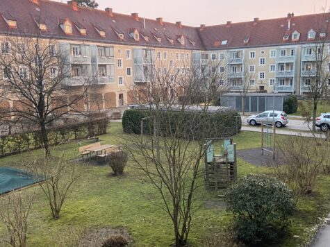 Großzügige 2-Raum-Wohnung im Erdgeschoß mit Loggia **unmittelbare Nähe zur Straßenbahn**, 4040 Linz, Wohnung