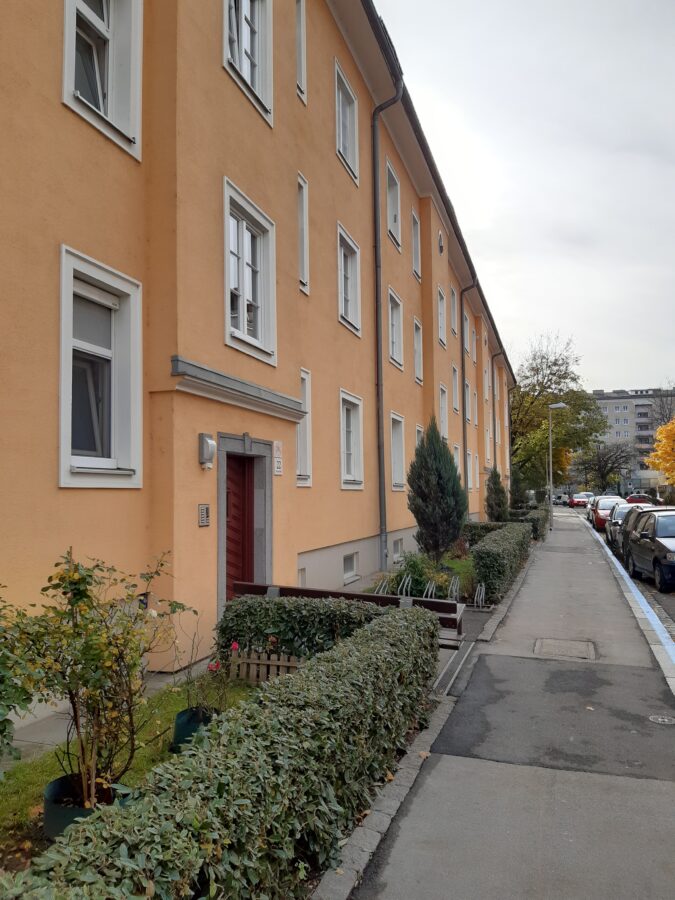 Ideale Starterwohnung mit Loggia mit Blick ins Grüne im 1. Stock **kein Lift** - Hittmairstraße