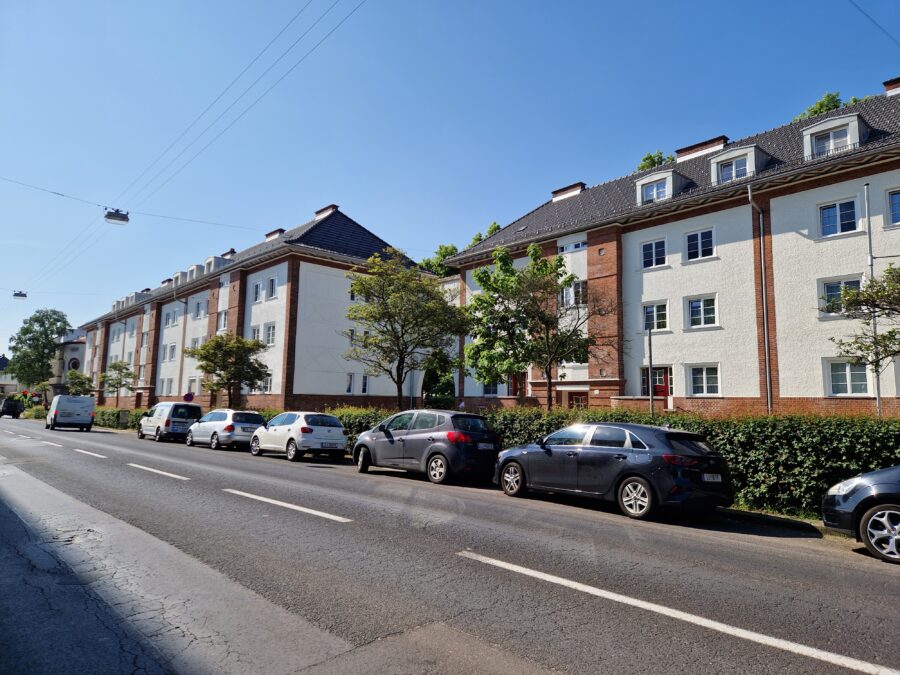 3-Raum-Wohnung mit getrenner Küche im 2. Stock in neu sanierter Wohnanlage **kein Lift** - 20230601_093743