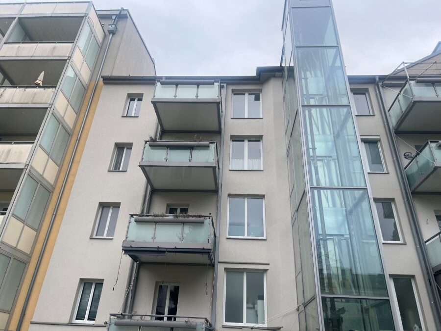 Schöne großzügig aufgeteilte 2-Raum-Wohnung mit Balkon im 1. Stock direkt beim Südbahnhofmarkt **Lift** - 10