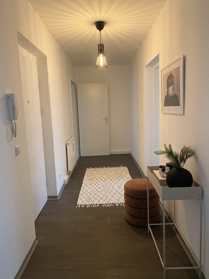 Großzügige helle 2 Raum-Wohnung im Erdgeschoß in ruhiger Lage **bei den Bildern handelt es sich um Einrichtungsbeispiele** - Vorzimmer