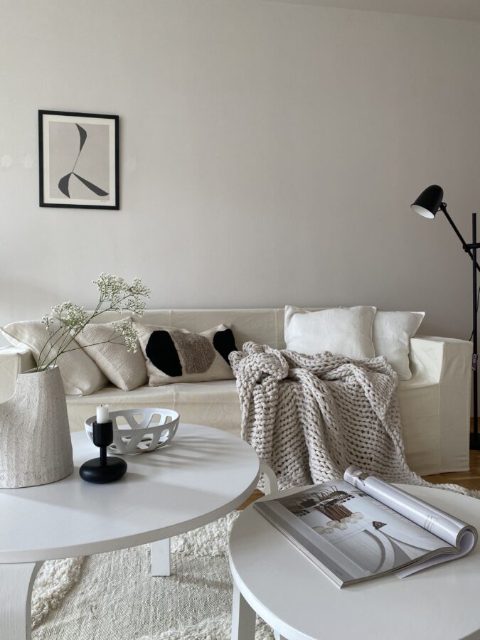 Schöne Singlewohnung mit extra Küche, großes Wohn-Schlafzimmer sowie fix zugeordneter PKW-Abstellplatz - WZ1