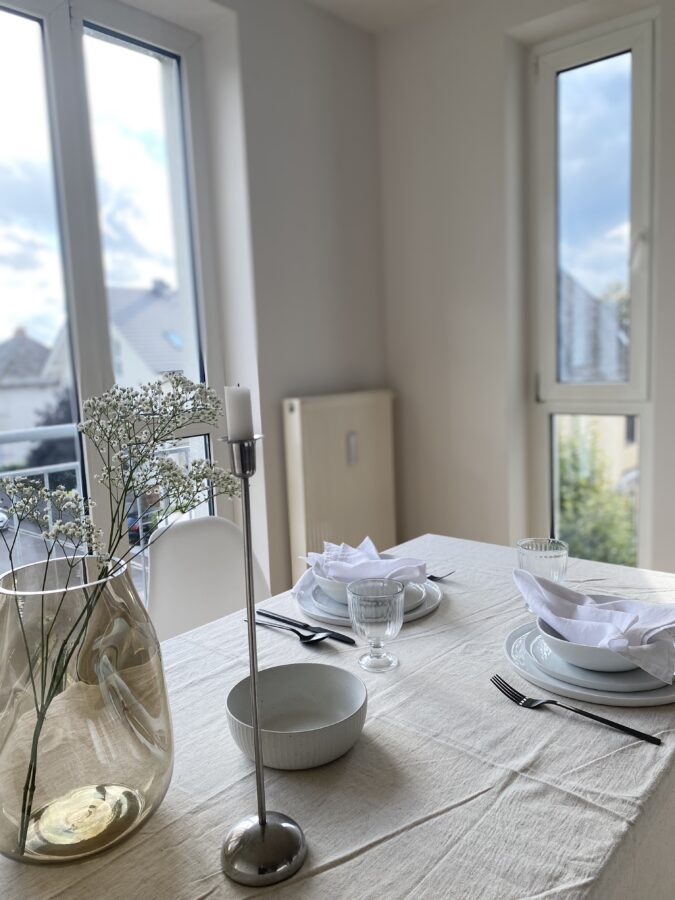 Schöne Singlewohnung mit extra Küche, großes Wohn-Schlafzimmer sowie fix zugeordneter PKW-Abstellplatz - WZ3