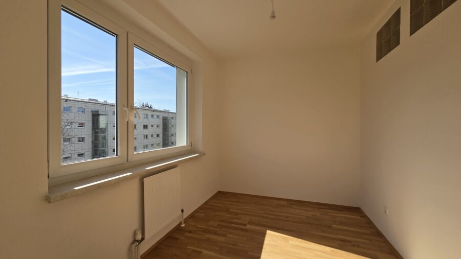 Gut geschnittene 2-Zimmer-Wohnung nähe JKU/Urfahr - 20260407_104415