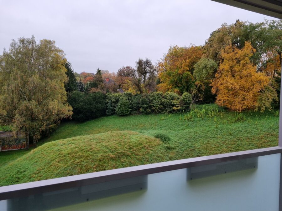 3 Raum Wohnung mit großer Loggia im 4ten Stock, Badezimmer und WC sind getrennt untergebracht. - Wank78_Loggia2