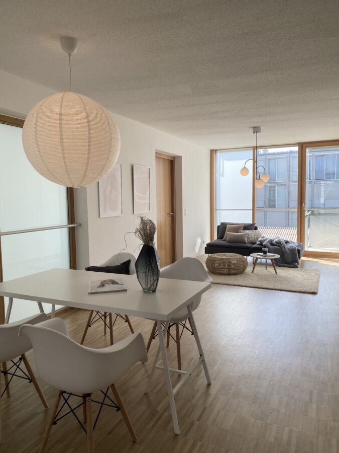 Viel Raum für Ihre Gestaltungsideen - großzügige 3-Raum-Wohnung in Pichling - WZ1