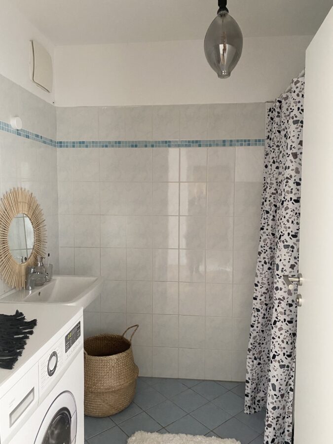 Viel Raum für Ihre Gestaltungsideen - großzügige 3-Raum-Wohnung in Pichling - bad