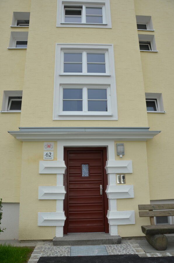 1-Zimmer-Wohnung mit separater Küche & Kellerabteil - Hausansicht