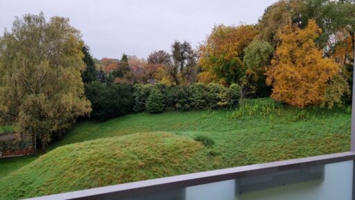 3 Raum Wohnung mit großer Loggia im 4ten Stock, Badezimmer und WC sind getrennt untergebracht., 4020 Linz, Wohnung