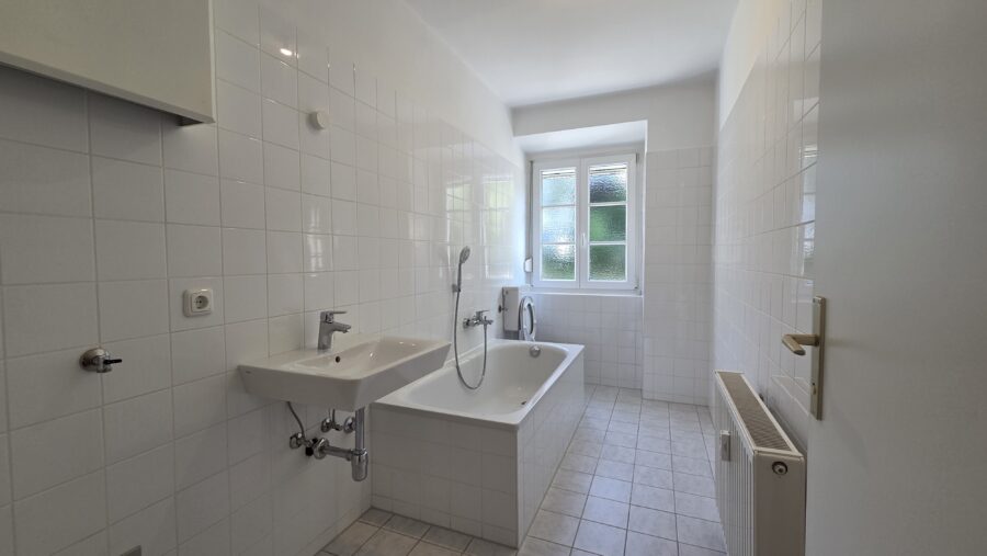 Gut geschnittene 2-Zimmer-Wohnung mit separater Küche *Linz/Urfahr* - 20260626_084542