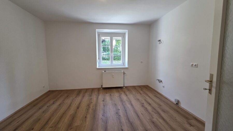 Gut geschnittene 2-Zimmer-Wohnung mit separater Küche *Linz/Urfahr* - 20260626_084702