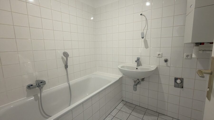 Gemütliche 3-Zimmer-Wohnung mit Loggia *Urfahr* - Image (10)