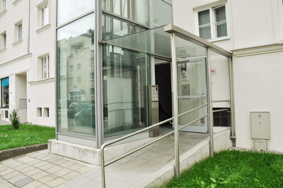 Zentrale 2-Zimmer Wohnung in der Gruberstraße - Gruberstr. 66 Liftansicht
