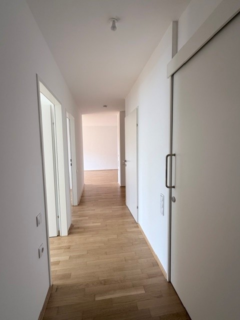 Altersgerechtes Wohnen in Linz-Spallerhof – 70 m² mit Loggia - Flur 2