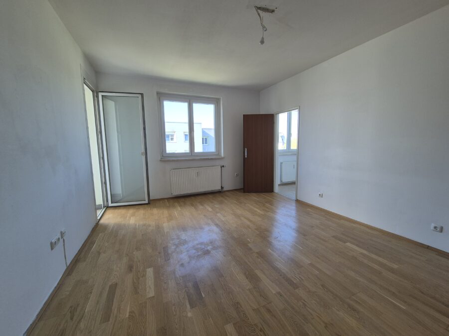 Kompakte 2-Zimmer-Wohnung mit Loggia - 20260915_Wohnzimmer