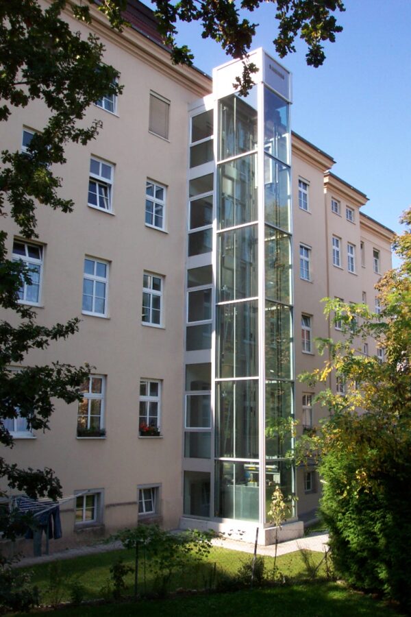 Großzügige 2-Raumwohnung - Nähe Hauptplatz/Pfarrplatz und Donaulände- im 2. OG *Lift vorhanden* - 2005-10-12_2890