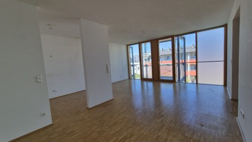 3-Raum-Wohnung im obersten Geschoß mit gemütlicher Loggia (Linz / Pichling), 4030 Linz, Wohnung